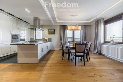Piękny apartament z widokiem na 3 strony świata