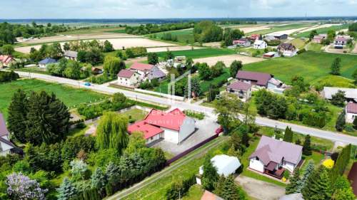 OBIEKT HANDLOWO-USŁUGOWY PRZY A4, RÓŻA, GM. CZARNA