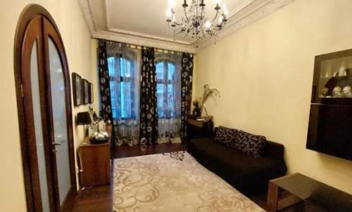 Kamienica 120 m2 4 pokoje 1. piętro balkon