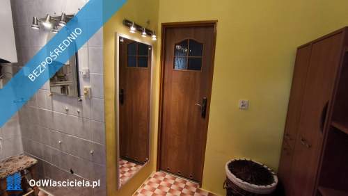 Piętro Domu Jednorodzinnego z oddzielną klatką schodową i mediami