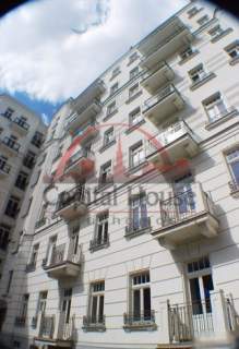 Luksusowy apartament przy Hożej