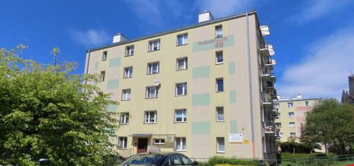 sprzedam mieszkanie czteropokojowe
