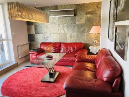 Last Floor Prestige Apartment Security 24/7