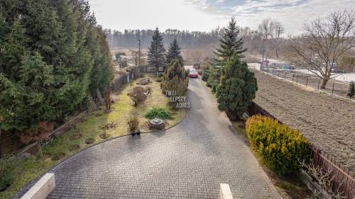 DOM Z OGRODEM 11AR POD BIZNES DWA MIESZKANIA