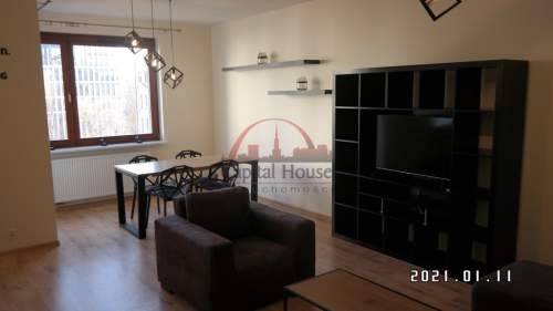 Przestronny apartament dwupokojowy na Mokotowie.