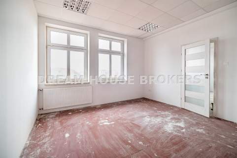 Centrum Dębicy lokal usługowo-mieszkalny 150m2