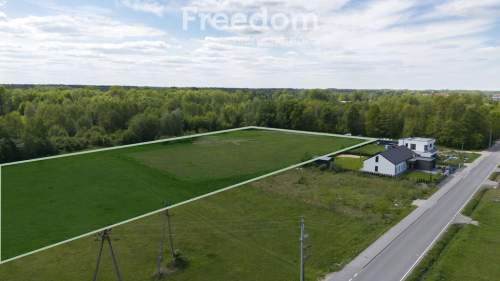 Rozwojowa działka budowlana 2,57 ha   Książenice
