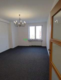 Przestronne 2 pokoje po remoncie w centrum