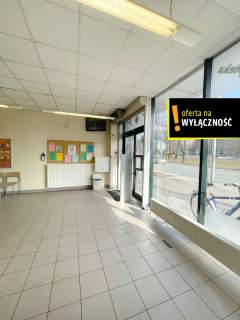 Sprzedam lokal usługowy w centrum. 171m2