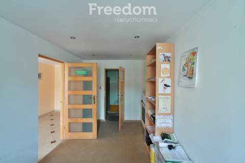 Lokal biurowy w centrum Wlenia