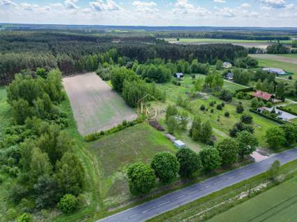 Działka 9800 m   550 m od Jeziora Sławskiego