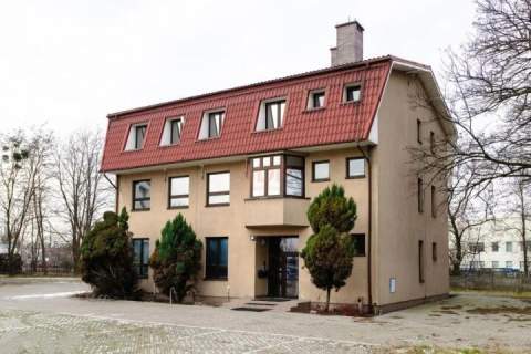 biurowiec/wolnostojący/parking/umeblowany/39złm2
