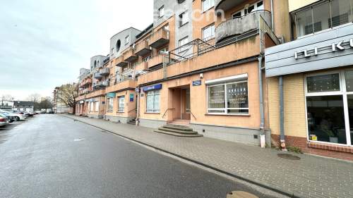 Lokal handlowo-usługowy w centrum miasta.