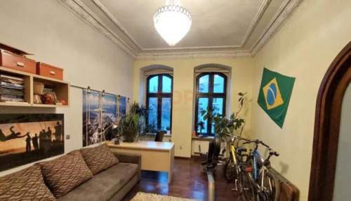 Kamienica 120 m2 4 pokoje 1. piętro balkon