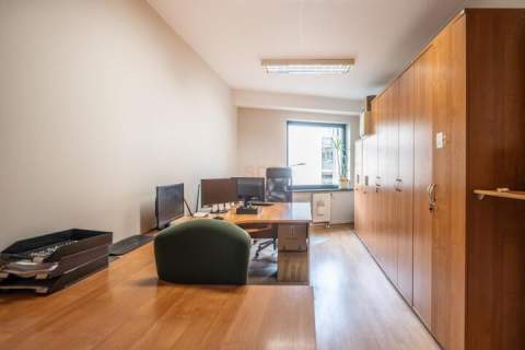 Lokal biurowy 2miejsca postojowe Św.Mikołaja 113m2