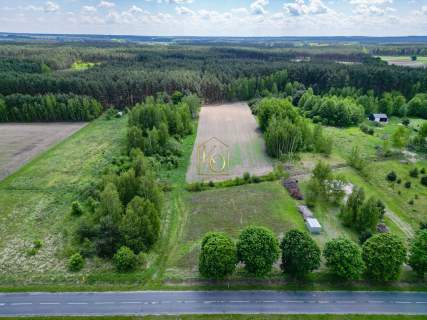 Działka 9800 m   550 m od Jeziora Sławskiego
