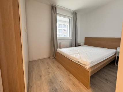 2 pokoje z narożną loggią Kępa Mieszczańska