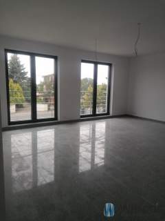 Nowy magazyn z biurem 700 m2.