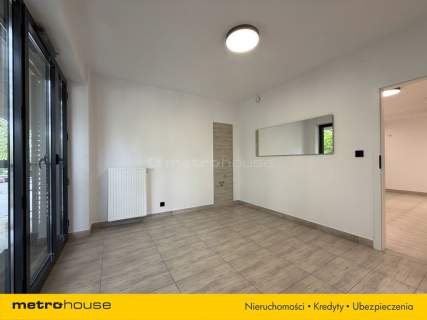 Nowoczesny lokal usługowy po remoncie -nowe Stegny
