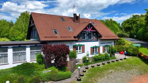 Klimatyczna restauracja w sercu natury-przy lesie