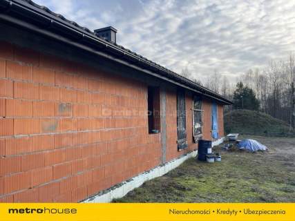 Dom w stanie surowym m. Choiny, gmina Poświętne