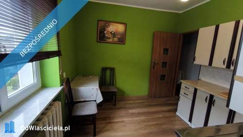 Piętro Domu Jednorodzinnego z oddzielną klatką schodową i mediami