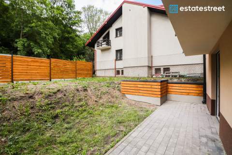3-pok. mieszkanie z garderobą i 70m2 ogrodem 