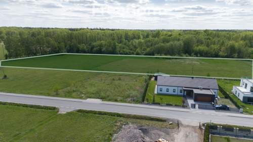 Rozwojowa działka budowlana 2,57 ha   Książenice