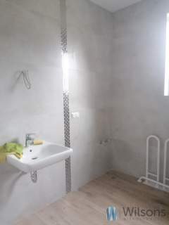 Nowy magazyn z biurem 700 m2.