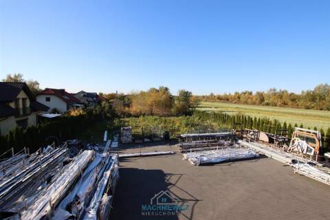 Nieruchomość komercyjna na sprzedaż, 500 m2, Stryków