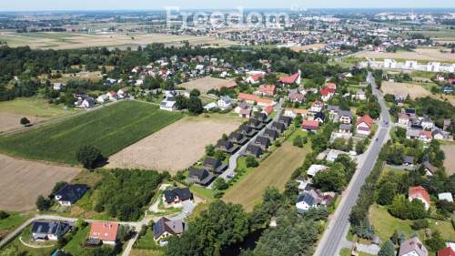Dwupoziomowy apartament z ogrodem w promocji.