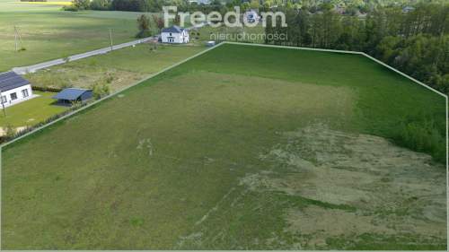Rozwojowa działka budowlana 2,57 ha   Książenice