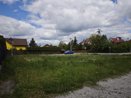 Działka z pozwoleniem na budowę bud. usługowego.