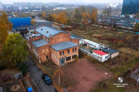 grunt wraz z budynkiem biurowym w centrum Katowic