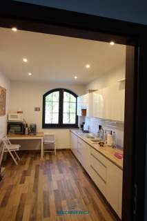 Nieruchomość komercyjna na sprzedaż, 500 m2, Stryków