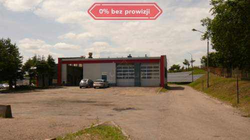 Hala napraw samochodów ciężarowych/ Zawodzie