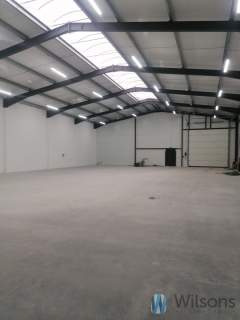 Nowy magazyn z biurem 700 m2.
