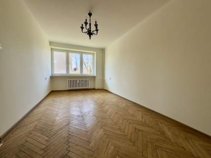 37m2 dwa pokoje z osobną kuchnią w centrum miasta 