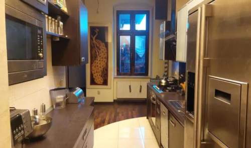 Kamienica 120 m2 4 pokoje 1. piętro balkon