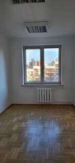 Przestronne biuro blisko CH Arkadia