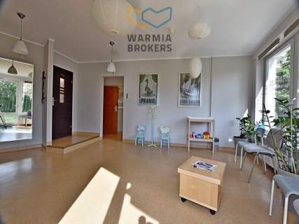 Lokal z witrynami Idealny na usługi 