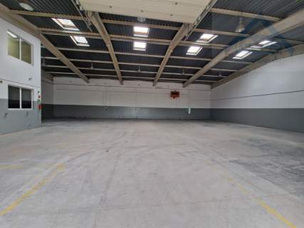 Hala 450 m2 wynajem obok trasy A2 w Koniku Nowym
