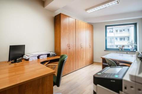 Lokal biurowy 2miejsca postojowe Św.Mikołaja 113m2