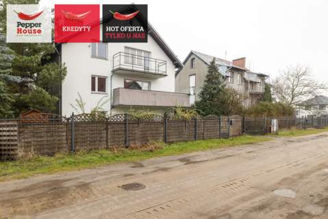 Przestronny dom lub trzy niezależne mieszkania