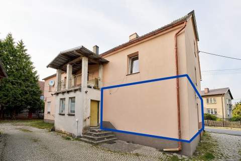 Działający lokal handlowo - usługowy, pow. 79,5 m