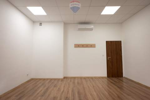 Lokal z widokiem na miasto