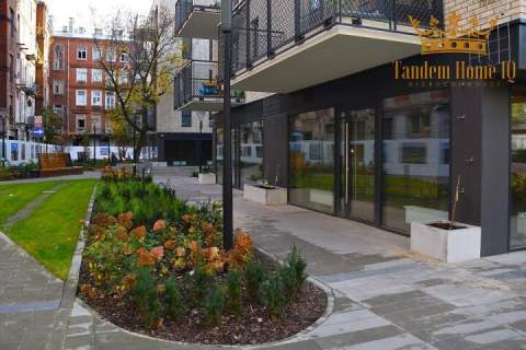 Do wynajecia lokal 42,84 m2 parter, witryna, Stalowa 39