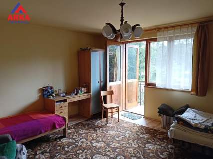 Dom w Limanowej przy głównej drodze