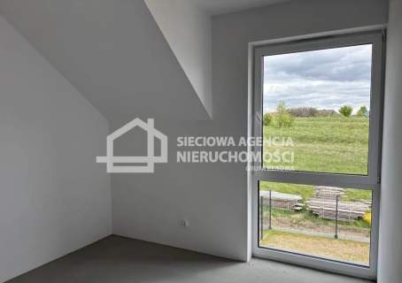 Nowy dom w nadmorskiej okolicy Mosty-Rewa