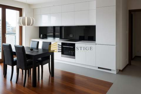 Apartament na Wroniej na wynajem